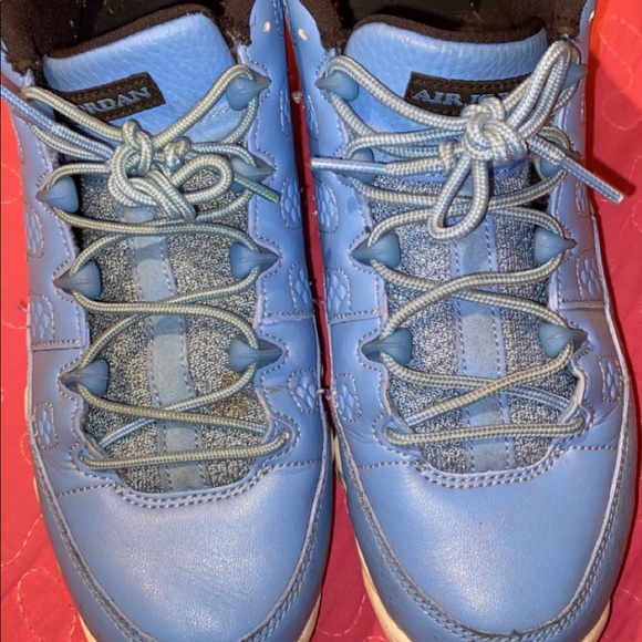 Pantone 9’s - Picture 1 of 3